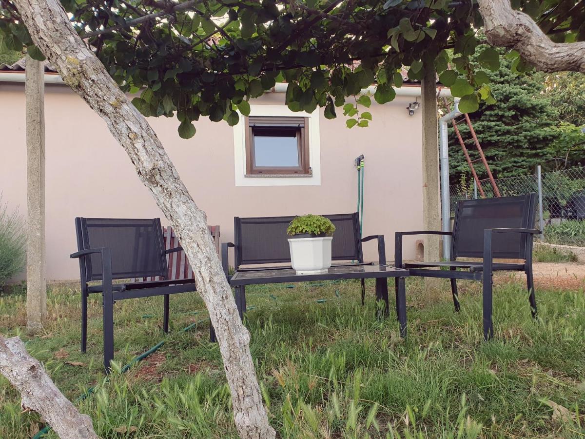 Una'S Cottage Медулин Экстерьер фото