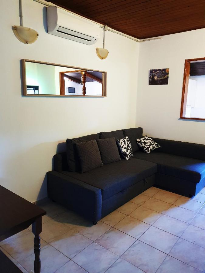 Una'S Cottage Медулин Экстерьер фото