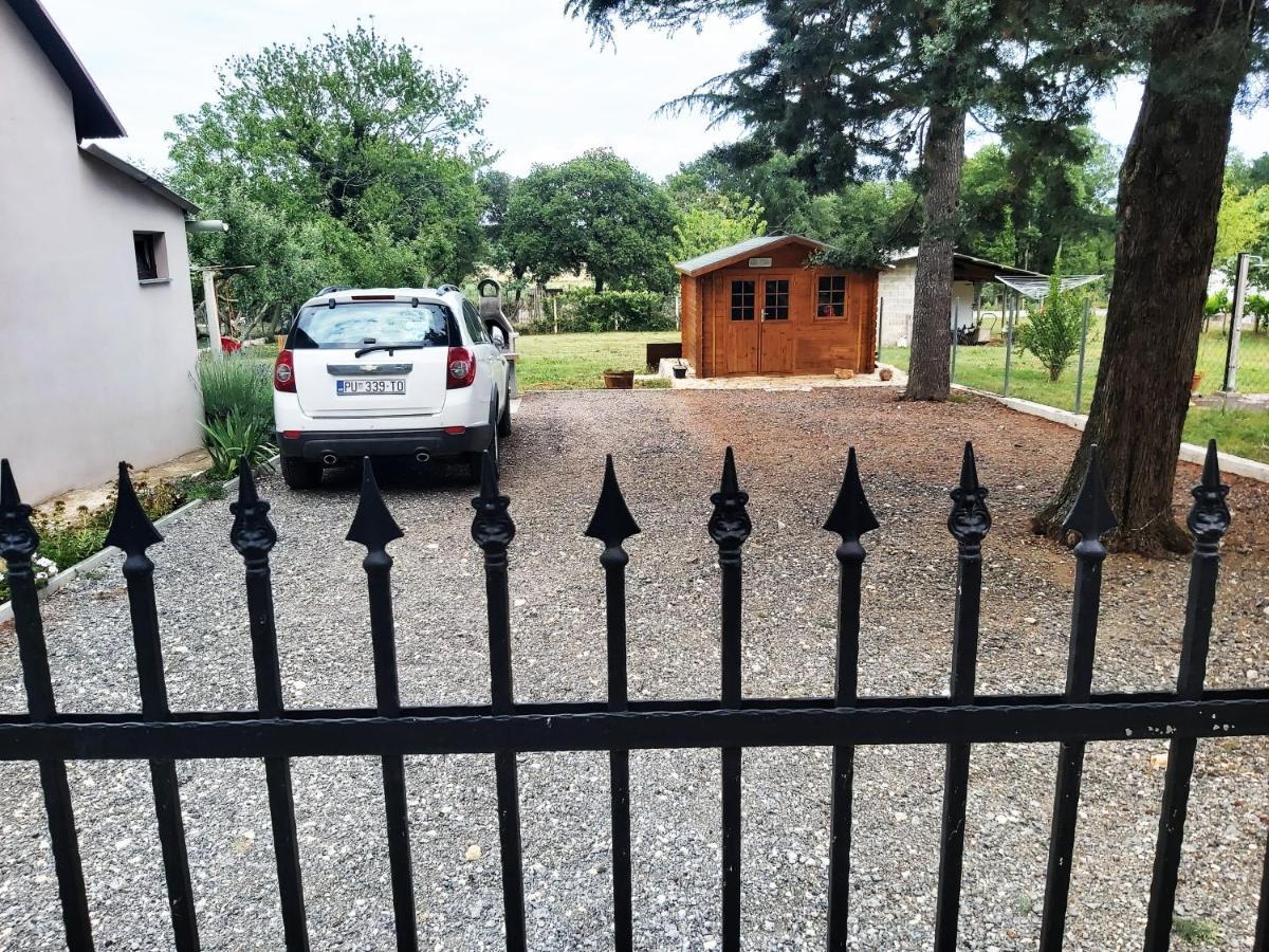 Una'S Cottage Медулин Экстерьер фото